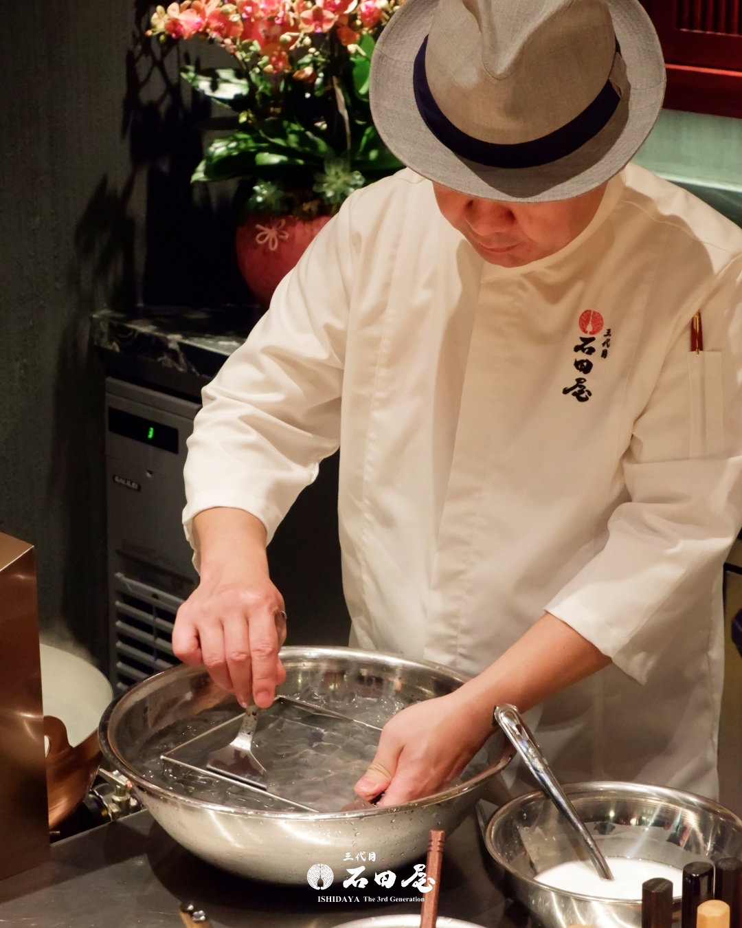 Table-side preparation of kuzukiri